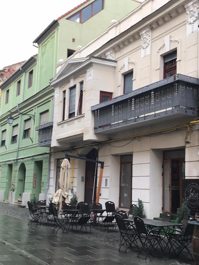 Jolie Place Old Town Тімішоара Екстер'єр фото